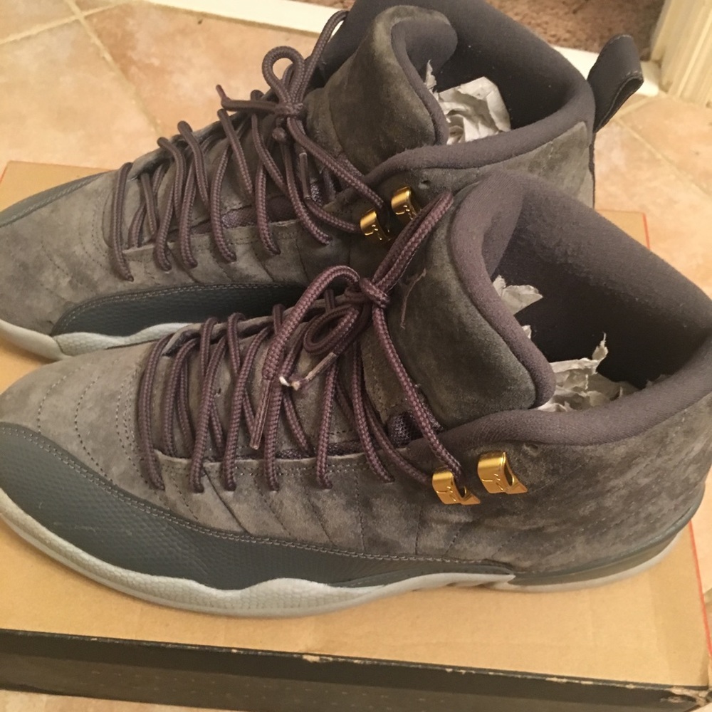 Men’s Retro 12